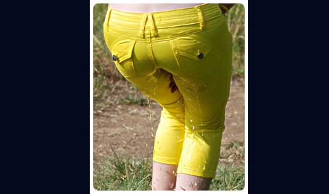 Flooding Her Pants In Piss
