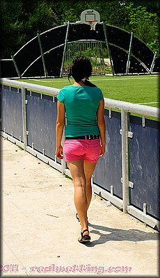 Antonia-peeing-in-shorts_0002.jpg